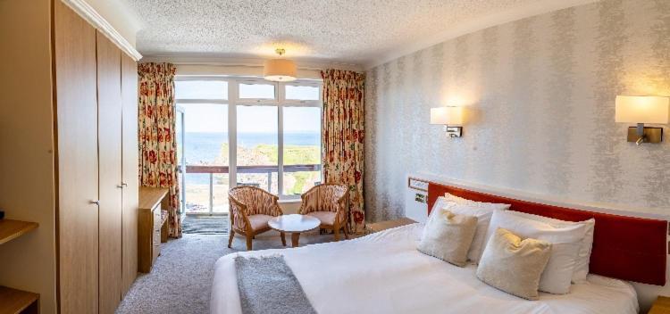 Hotel The 3*